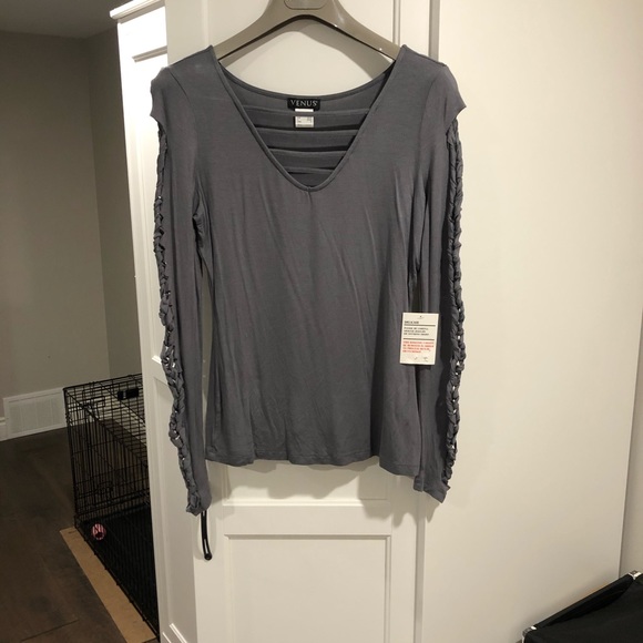 Criss Cross Long Sleeve - Picture 2 of 2